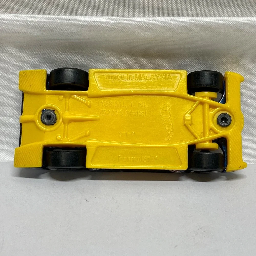 Vintage Hot Wheels Formul8r 2005 Blue #88 Die-cast 1/64 HW Collect Toy Car GUC